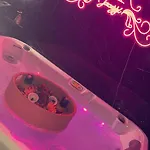 Rr Jacuzzi Frühstückspension 3*