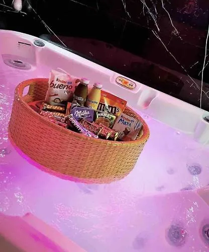 Rr Jacuzzi